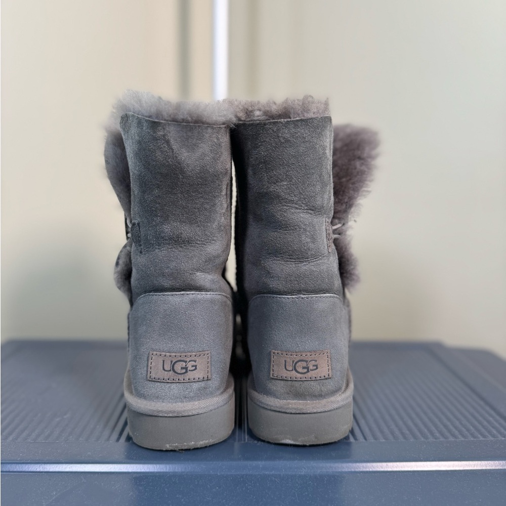 Ugg Bailey Button - image 4